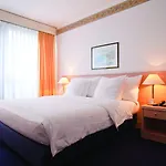 Drake Longchamp Hotel