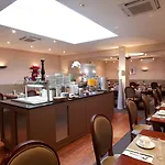 Hotel Drake Longchamp