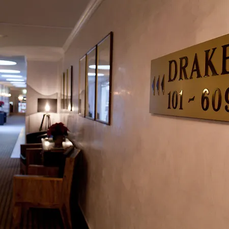 Drake Longchamp