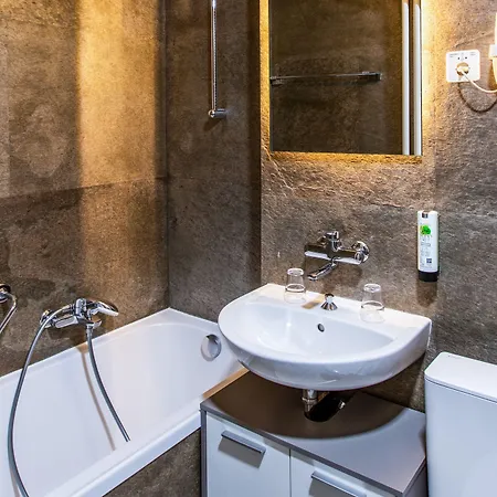 Drake Longchamp Hotel 3*