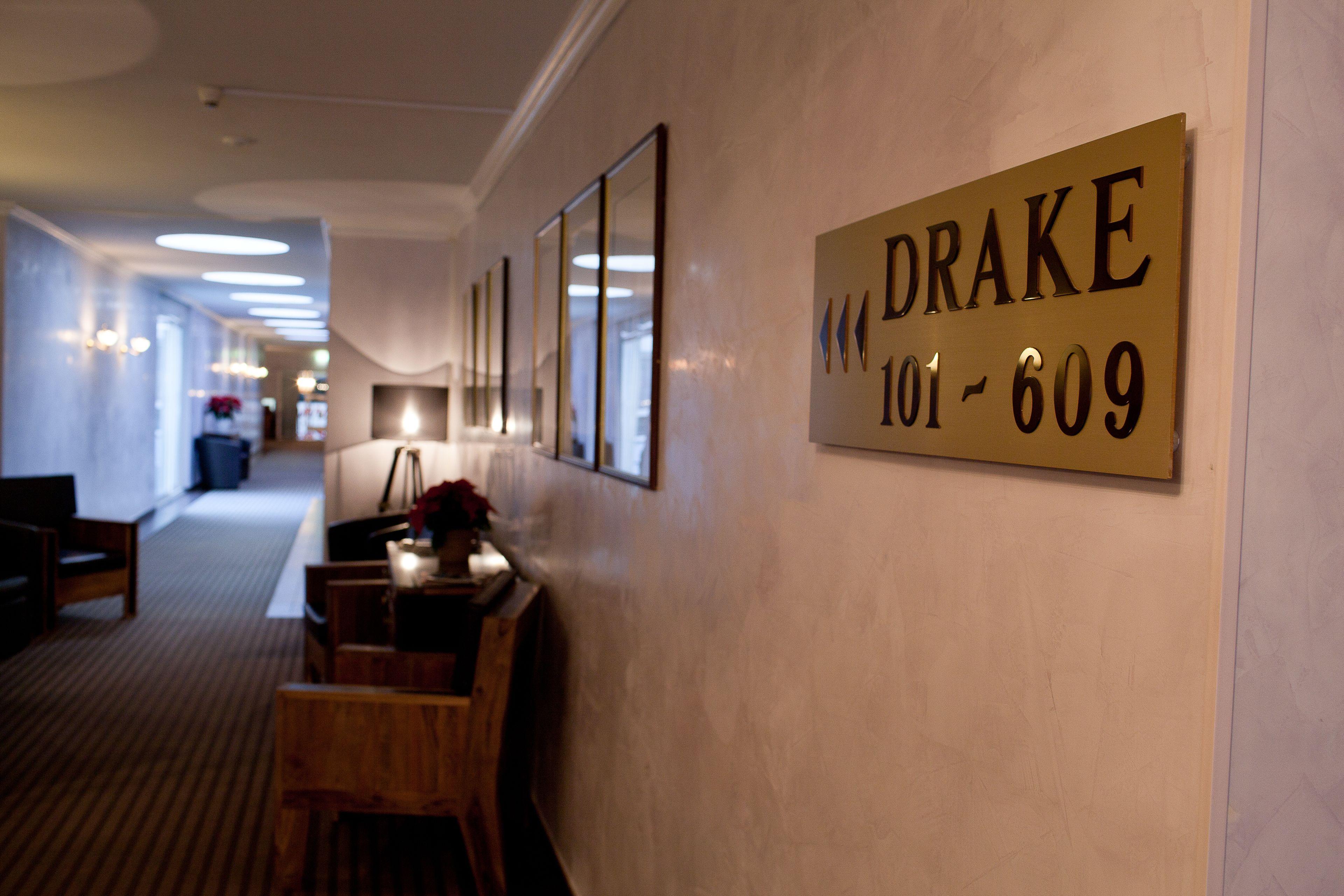 Drake Longchamp