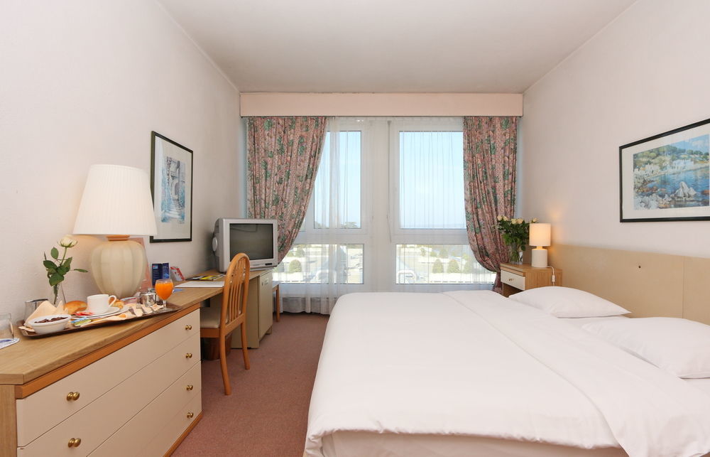 Drake Longchamp Ginebra