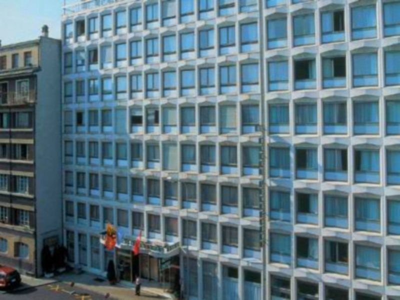 Drake Longchamp Hotel